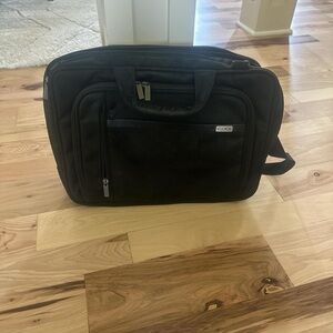 Black work crossover bag